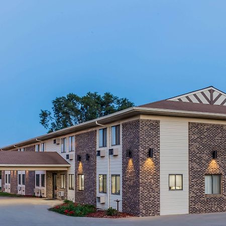 Super 8 By Wyndham Madison Hotel Ngoại thất bức ảnh