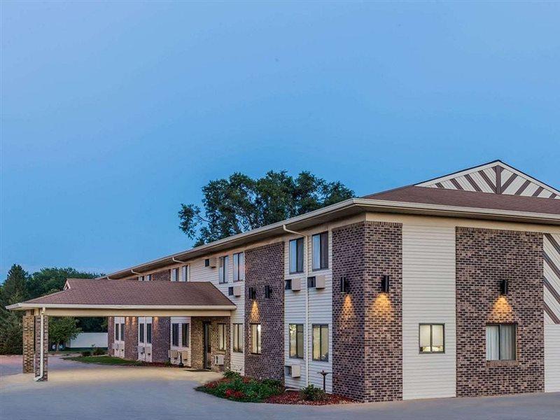 Super 8 By Wyndham Madison Hotel Ngoại thất bức ảnh